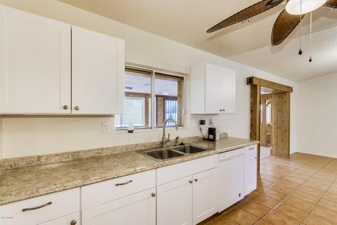 1424 Euclid Ave E, Phoenix, AZ 85042 photo 6