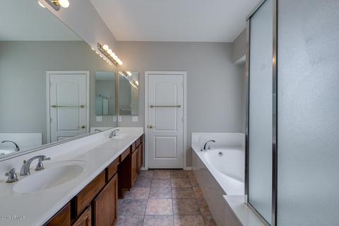1041 E Sherri Dr, Gilbert, AZ 85296 photo 22