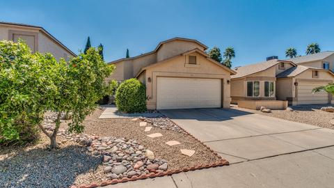 3051 E Taro Ln, Phoenix, AZ 85050 photo 4