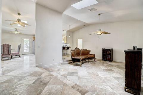 2929 W Grandview Rd, Phoenix, AZ 85053