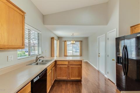 2034 E Aire Libre Ave, Phoenix, AZ 85022 photo 9