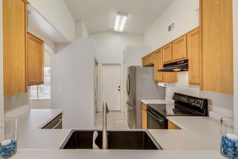 2214 E Aire Libre Ave, Phoenix, AZ 85022 photo 11