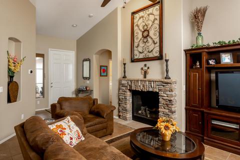 1267 E Mary Ln, Gilbert, AZ 85295 photo 4
