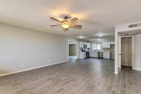 2256 N 58th Dr, Phoenix, AZ 85035 photo 4