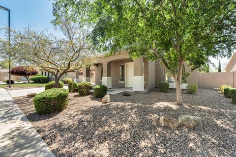 1329 E Clark Dr, Gilbert, AZ 85297 photo 6