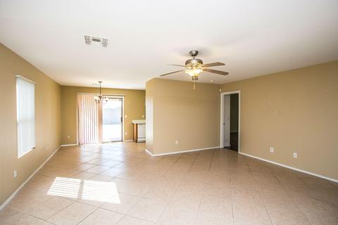 10427 E Bramble Ave, Mesa, AZ 85208 photo 4