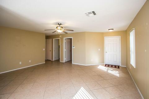 10427 E Bramble Ave, Mesa, AZ 85208 photo 2