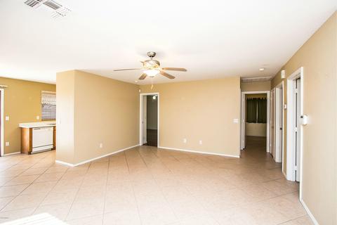 10427 E Bramble Ave, Mesa, AZ 85208 photo 3