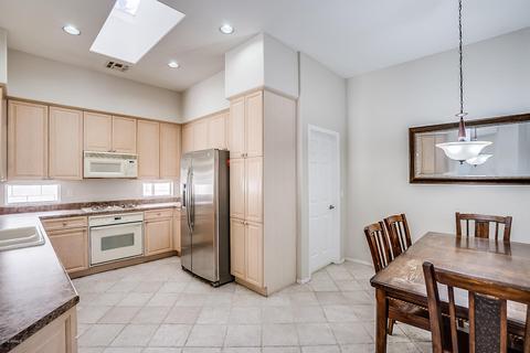 652 E Krista Way, Tempe, AZ 85284 photo 2