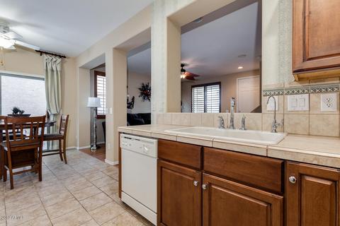 3826 E Trigger Way, Gilbert, AZ 85297 photo 11