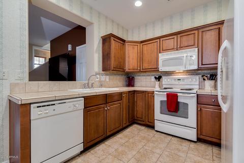 3826 E Trigger Way, Gilbert, AZ 85297 photo 9