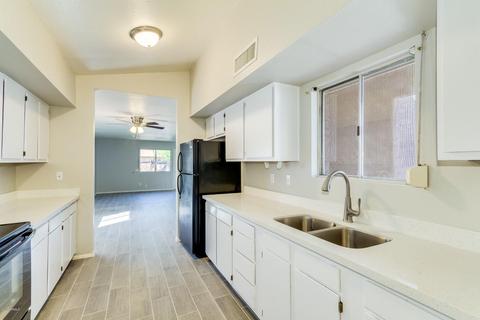 420 E Pecan Rd, Phoenix, AZ 85040 photo 12