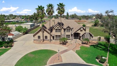 648 E Harwell Rd, Gilbert, AZ 85234 photo 2