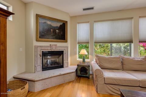 13 E Foothill Dr, Phoenix, AZ 85020 photo 6