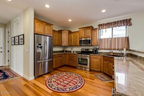 13 E Foothill Dr, Phoenix, AZ 85020 photo 3