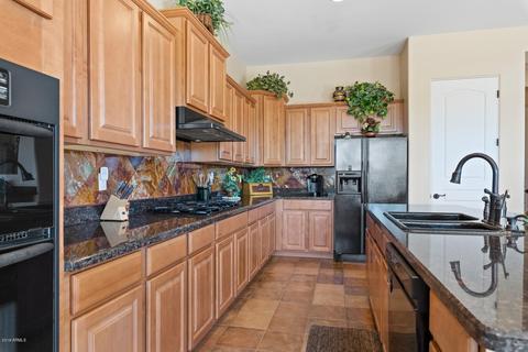 2114 E Beth Dr, Phoenix, AZ 85042 photo 9