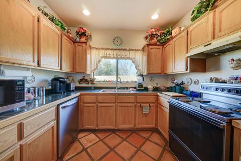 1049 N Sun Rd, Apache Junction, AZ 85119 photo 9