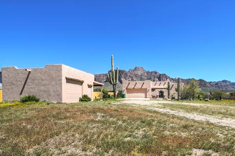 1049 N Sun Rd, Apache Junction, AZ 85119 photo 3
