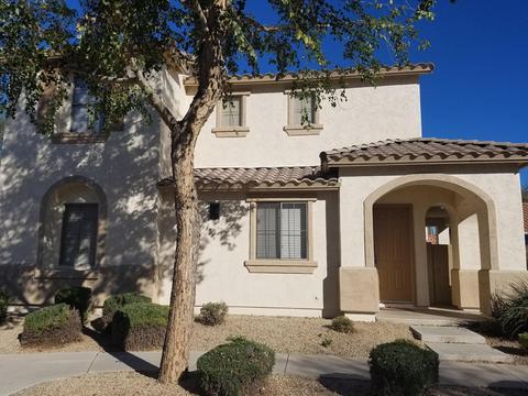 1010 E Cantebria Dr, Gilbert, AZ 85296 photo 1