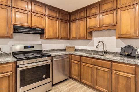 3128 N 37th Dr, Phoenix, AZ 85019 photo 4