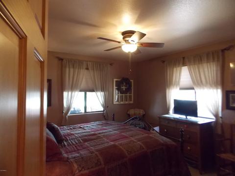 2177 Devins Pl, Overgaard, AZ 85933 photo 11