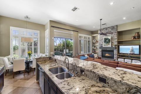 3929 E Herrera Dr, Phoenix, AZ 85050 photo 3