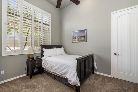 3929 E Herrera Dr, Phoenix, AZ 85050 photo 27