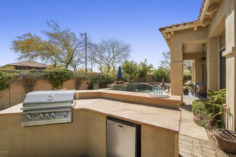 3929 E Herrera Dr, Phoenix, AZ 85050 photo 13