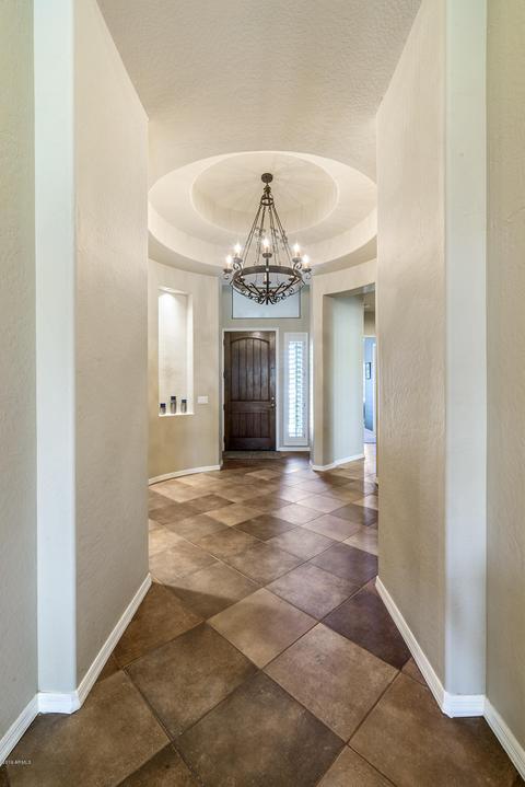3929 E Herrera Dr, Phoenix, AZ 85050 photo 11