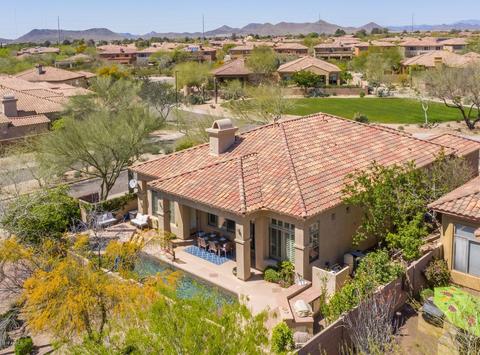3929 E Herrera Dr, Phoenix, AZ 85050 photo 1