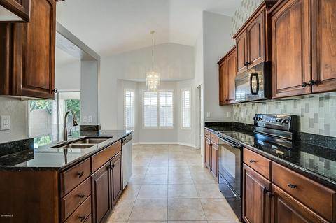 991 E Scott Ave, Gilbert, AZ 85234 photo 2