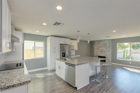 4325 E Walatowa St, Phoenix, AZ 85044 photo 2