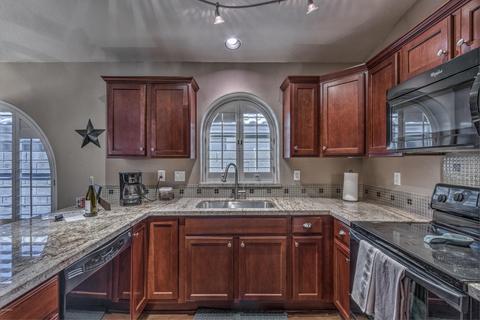 2227 E Robin Ln, Phoenix, AZ 85024 photo 10