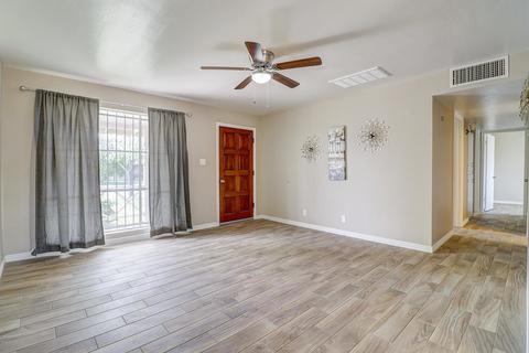 2011 N 37th Dr, Phoenix, AZ 85009 photo 6