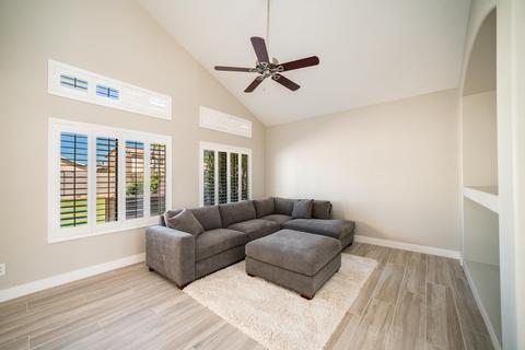 2040 E Patrick Ln, Phoenix, AZ 85024 photo 10