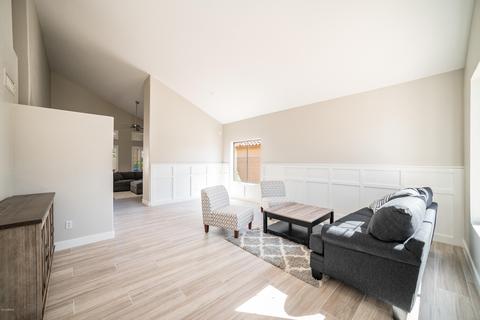 2040 E Patrick Ln, Phoenix, AZ 85024 photo 4