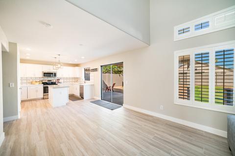 2040 E Patrick Ln, Phoenix, AZ 85024 photo 12