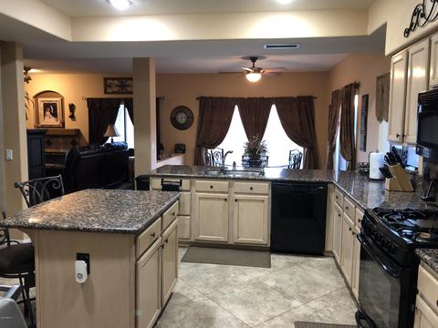 26262 N 46th Pl, Phoenix, AZ 85050 photo 2
