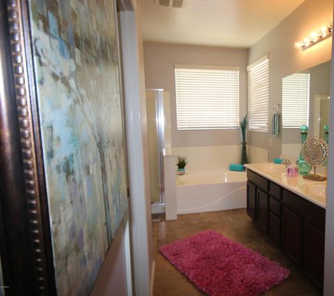 1067 E Julian Dr, Gilbert, AZ 85295 photo 2