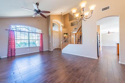 289 E Betsy Ln, Gilbert, AZ 85296 photo 5