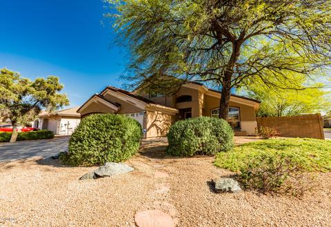 289 E Betsy Ln, Gilbert, AZ 85296 photo 3