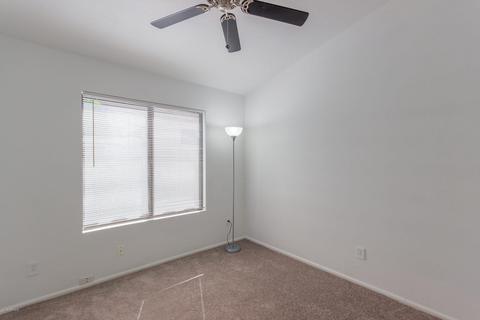 3325 E Blackhawk Dr, Phoenix, AZ 85050 photo 21