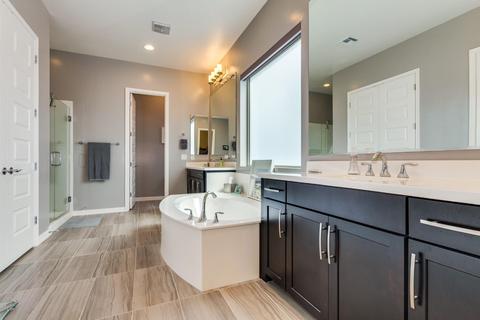 3877 E Chestnut Ln, Gilbert, AZ 85298 photo 13