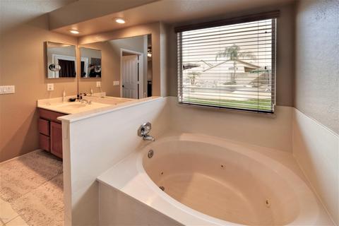 3954 E Douglas Loop, Gilbert, AZ 85234 photo 19