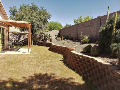 1619 E Desert Ln, Phoenix, AZ 85042 photo 2