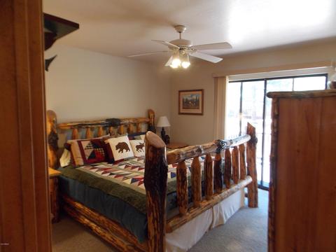 2679 Lodge Loop, Overgaard, AZ 85933 photo 20