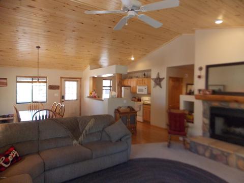 2679 Lodge Loop, Overgaard, AZ 85933 photo 9