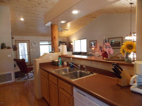 2679 Lodge Loop, Overgaard, AZ 85933 photo 13