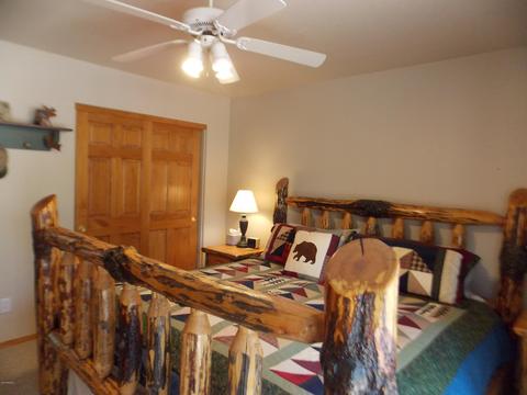 2679 Lodge Loop, Overgaard, AZ 85933 photo 21