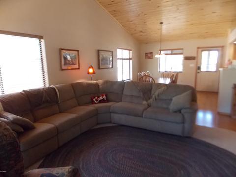 2679 Lodge Loop, Overgaard, AZ 85933 photo 8